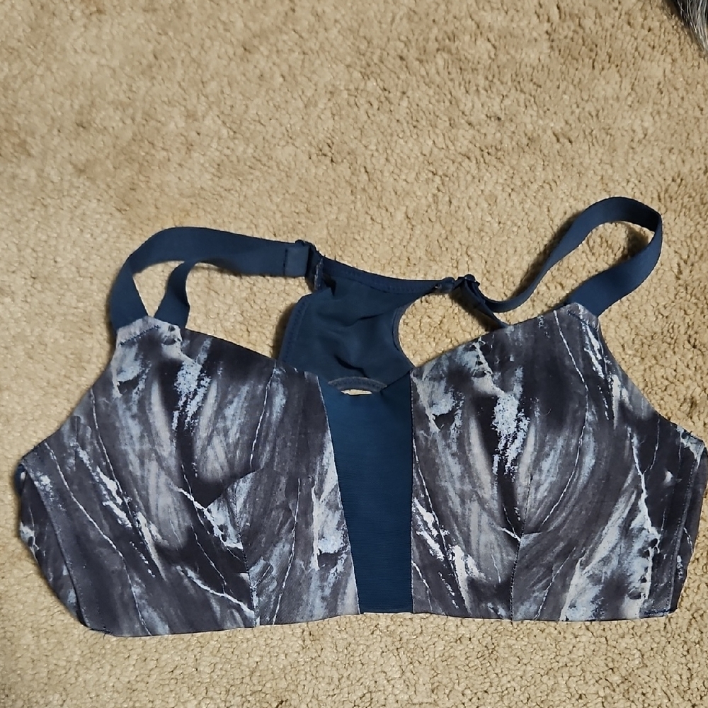 Women's Marble Print Sports Bra By Crane - Sz S‎ 34B 34C